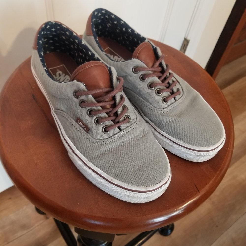 Van's Shoes - Picture 2 of 13